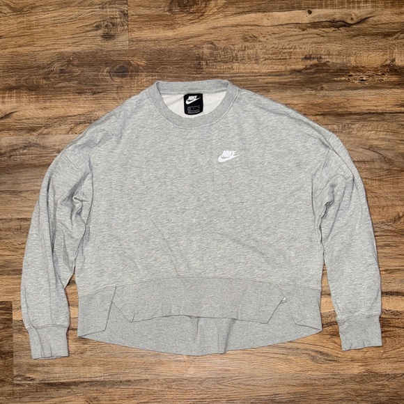 Nike Gray Crew Neck Sweatshirt - Picture 1 of 7